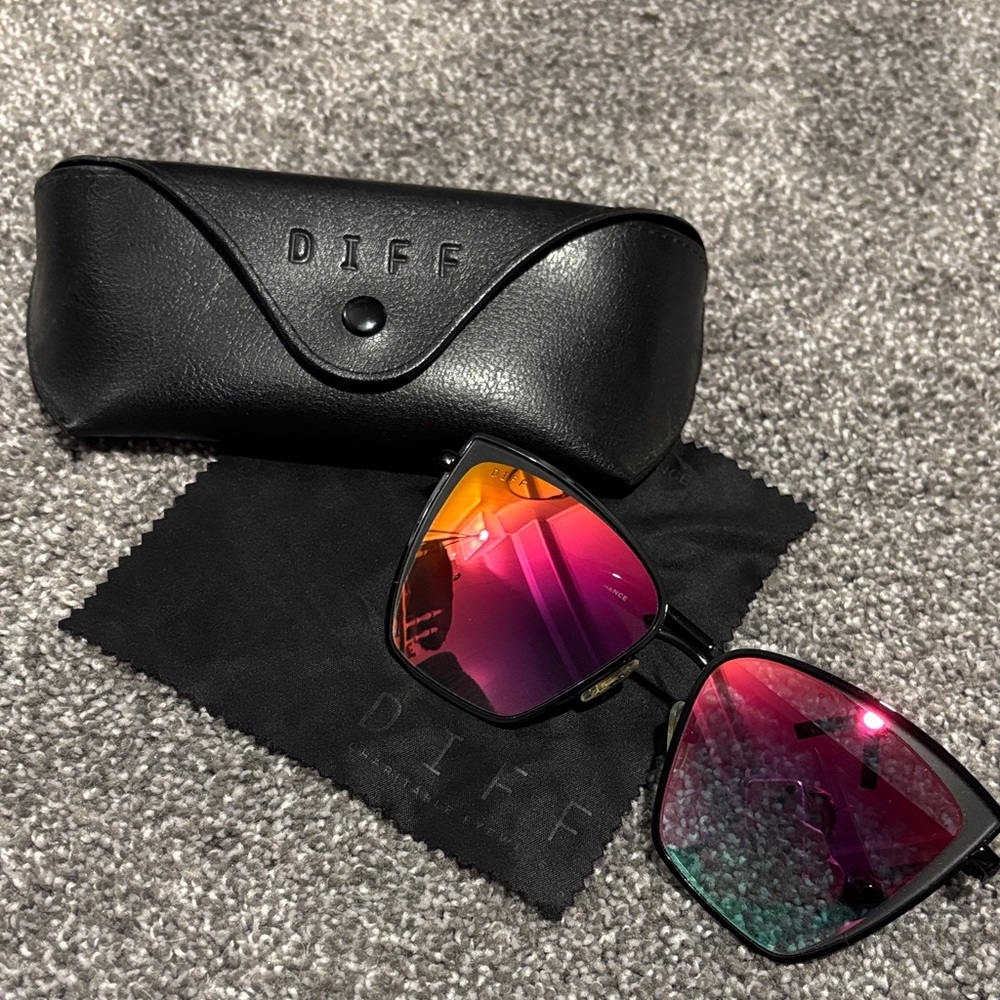 Diff Eyewear Becky Black Sunglasses with Pink Orange Gradient Lenses